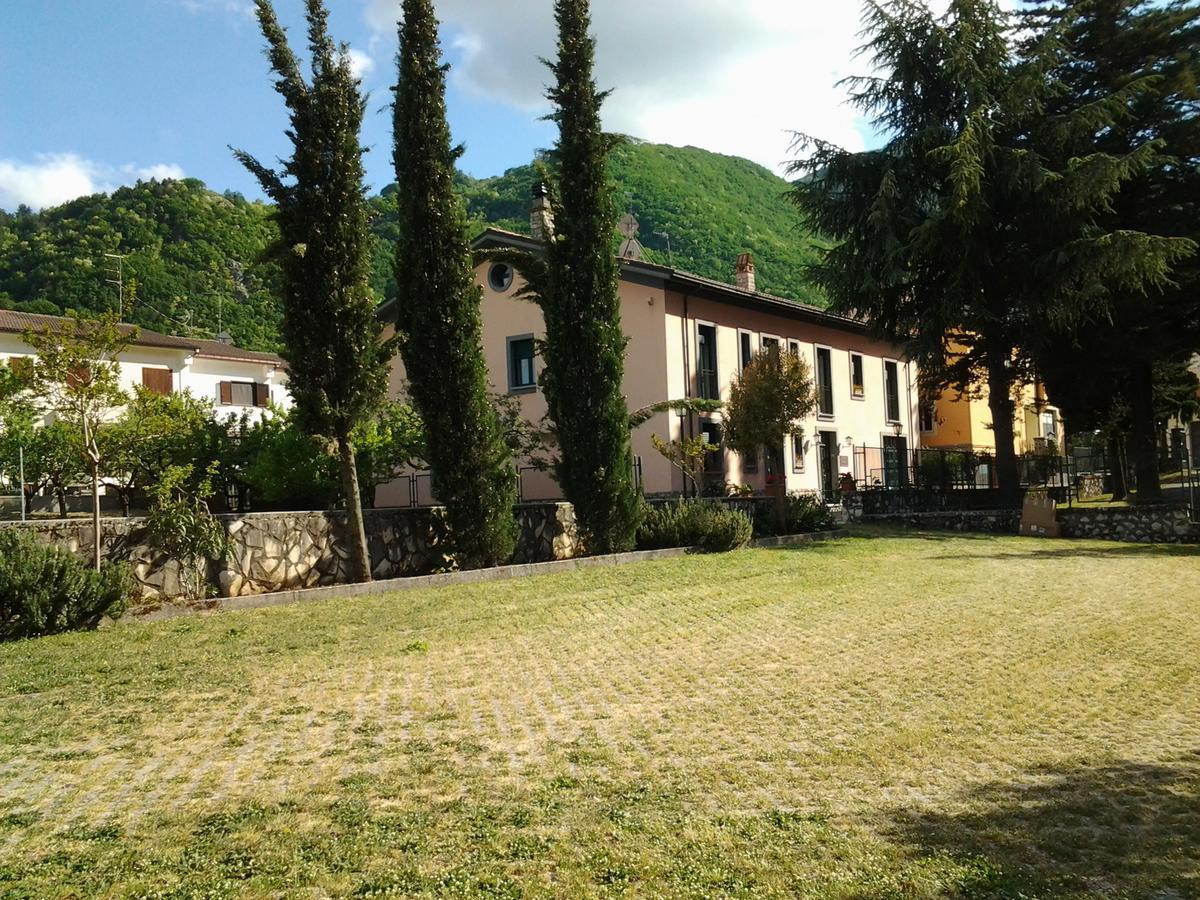 Hotel Casale Maginulfo Roccamandolfi Exterior foto
