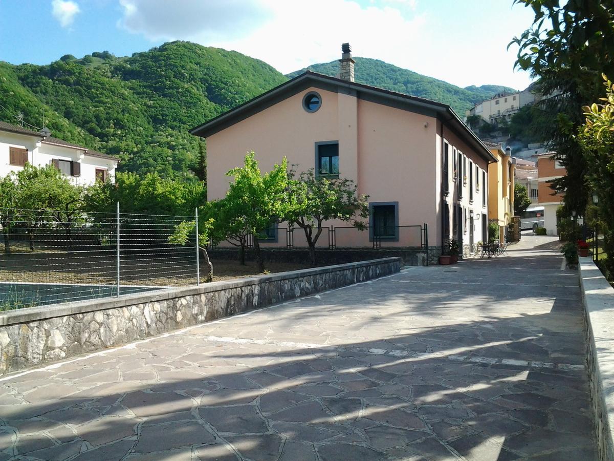 Hotel Casale Maginulfo Roccamandolfi Exterior foto