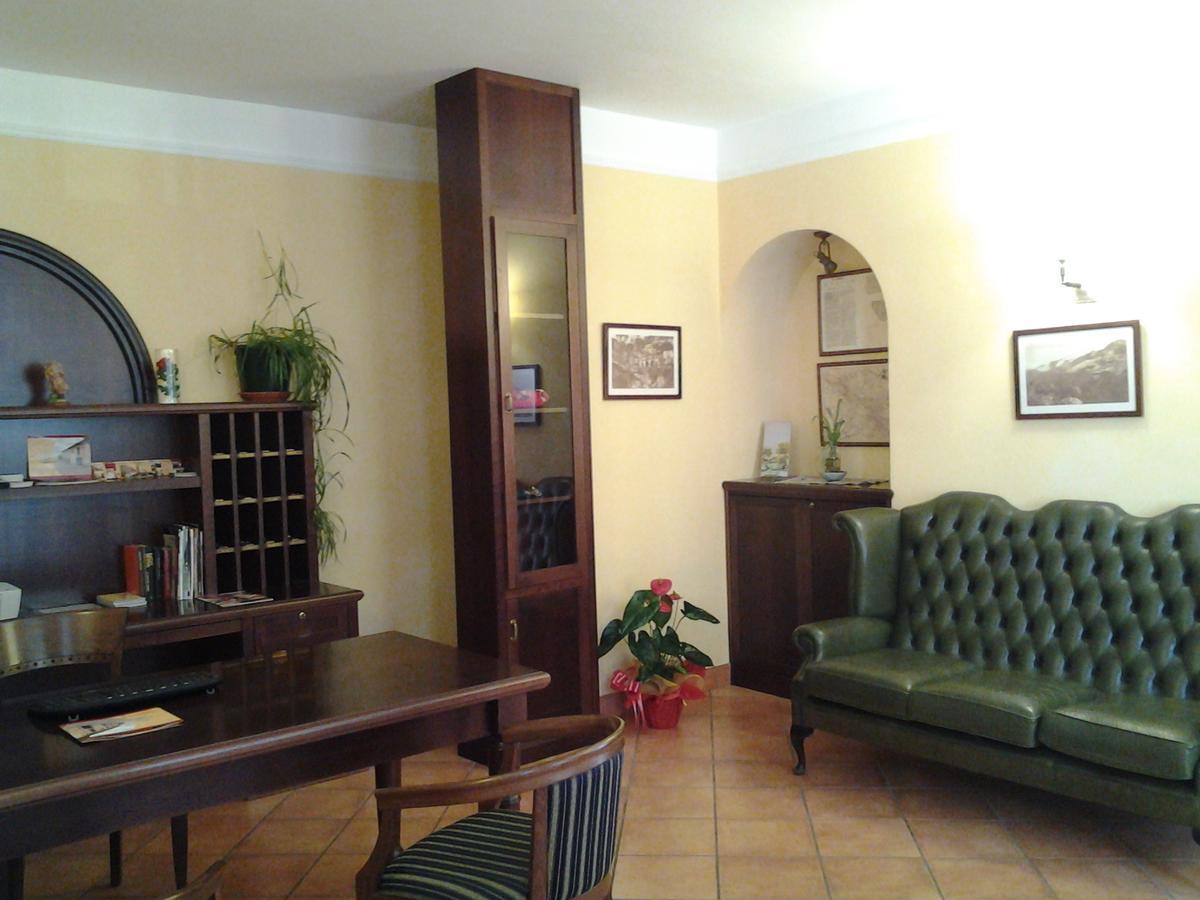 Hotel Casale Maginulfo Roccamandolfi Exterior foto