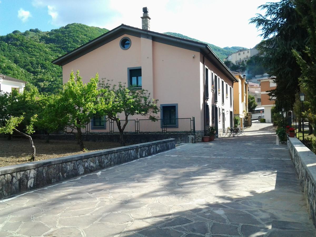 Hotel Casale Maginulfo Roccamandolfi Exterior foto
