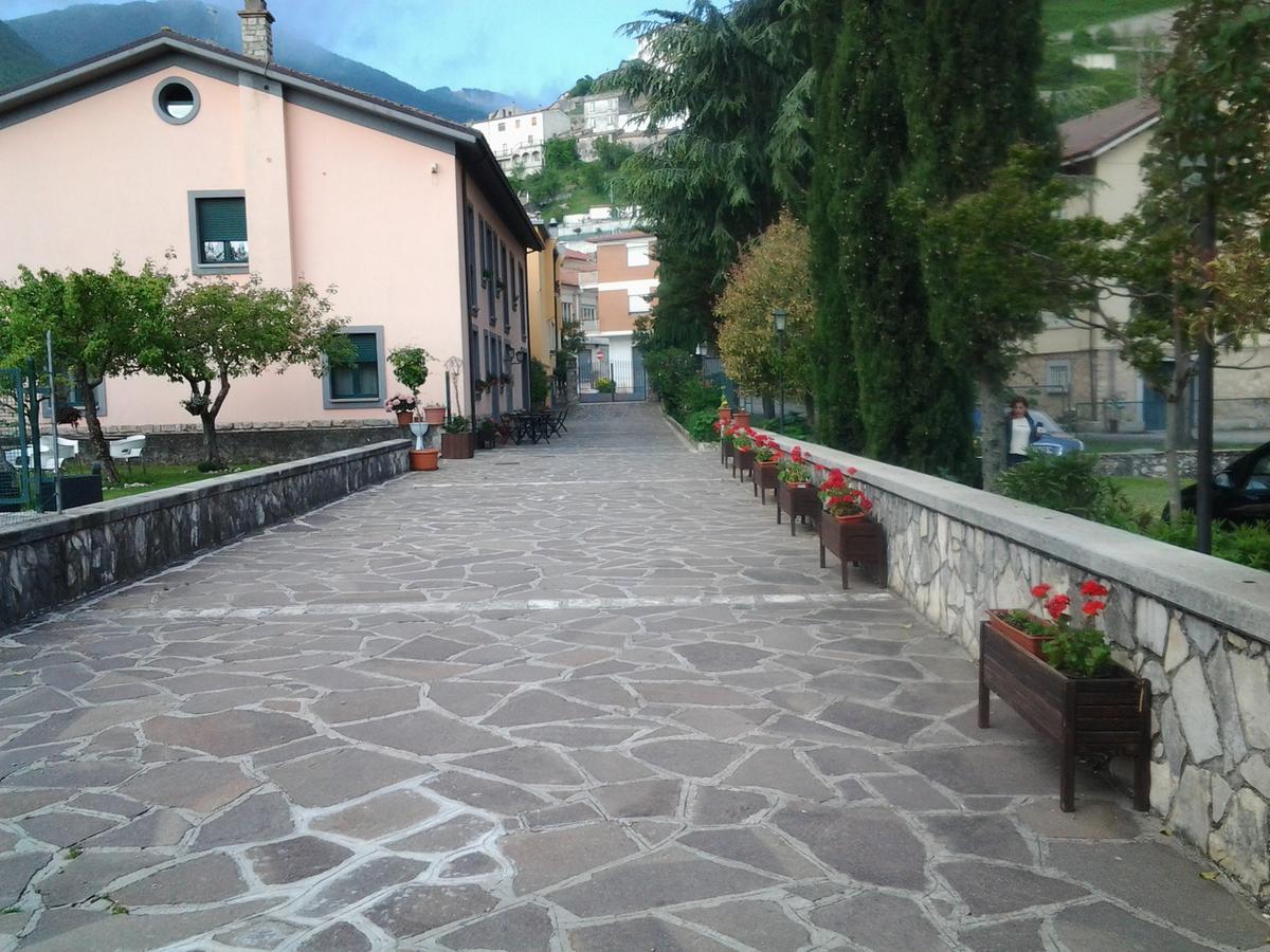 Hotel Casale Maginulfo Roccamandolfi Exterior foto